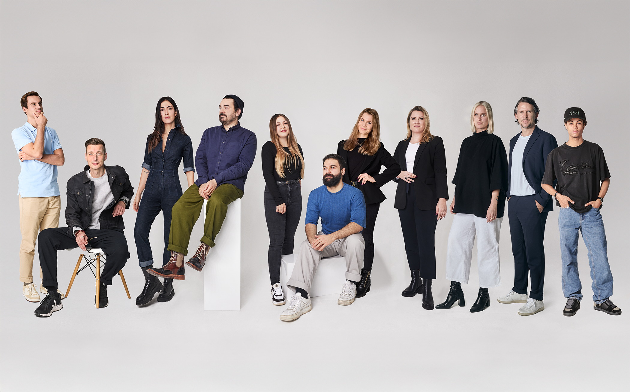 New_Team_Picture_without_Graphics